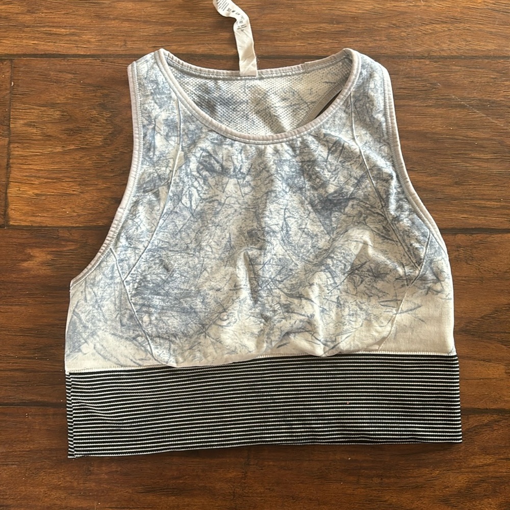Lululemon Ebb to Train Bra *Wash
White / Black / Luna
